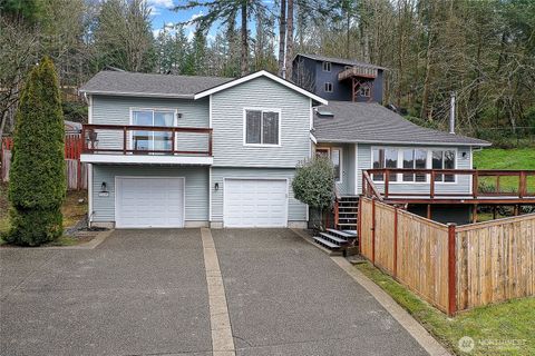 Photo of 7239 Long Lake Road SE, Port Orchard, WA 98367 (MLS # 2490815)