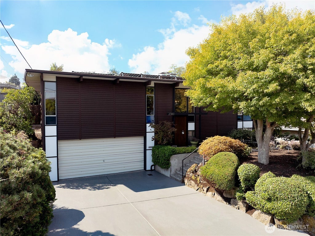 Photo of 2383 NW 89th Place, Seattle, WA 98117 (MLS # 2579374)