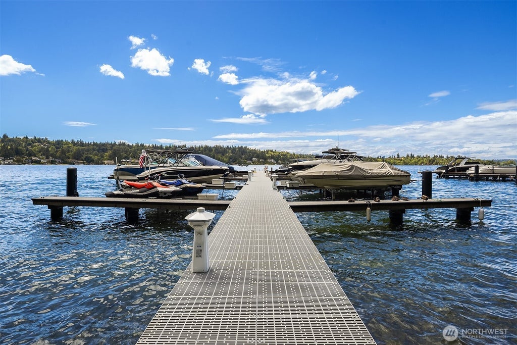 Photo of 2716 106th Place SE, Beaux Arts, WA 98004 (MLS # 2584014)