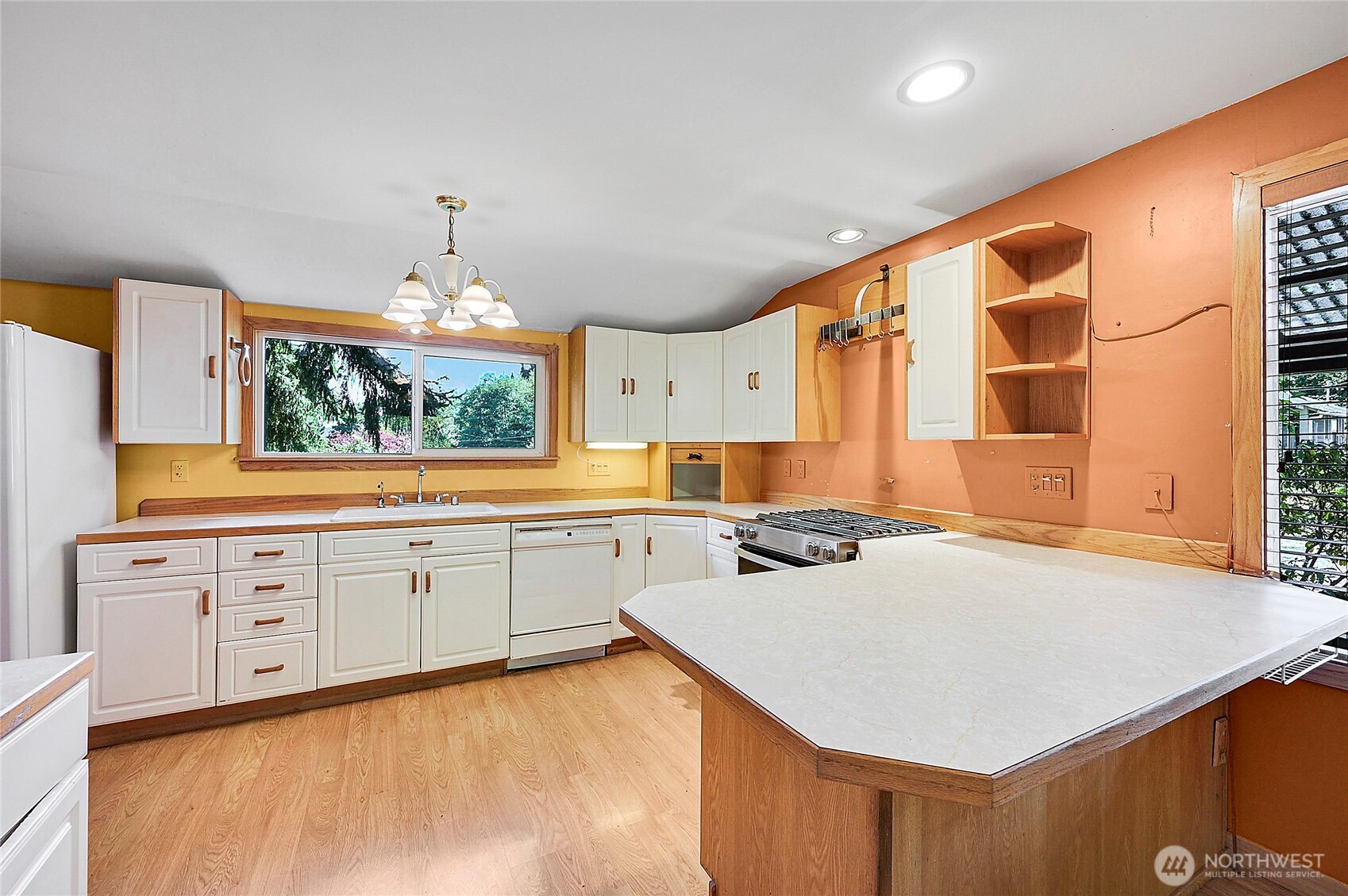371 E Price Street