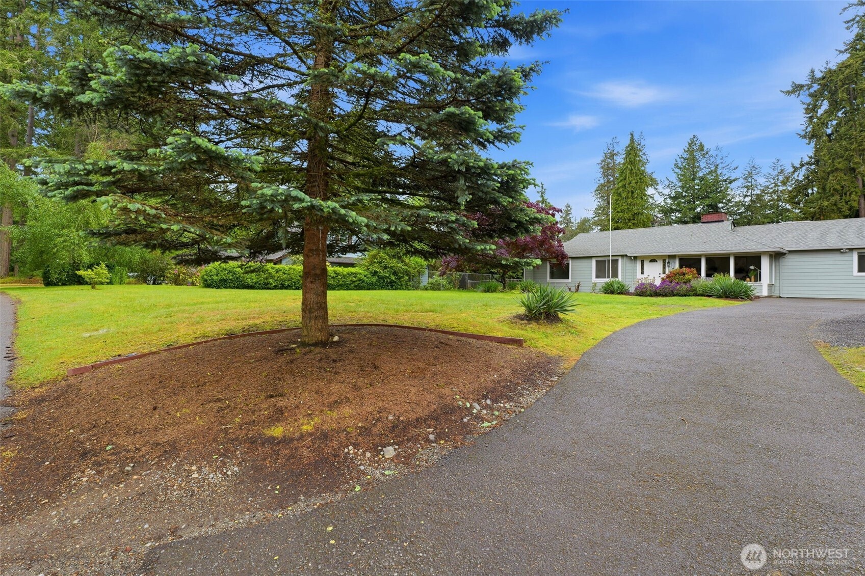 10612 Lake Steilacoom Drive SW