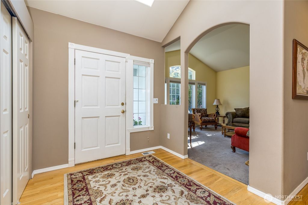 Photo of 5502 Elizabeth Loop SE, Auburn, WA 98092 (MLS # 2434290)