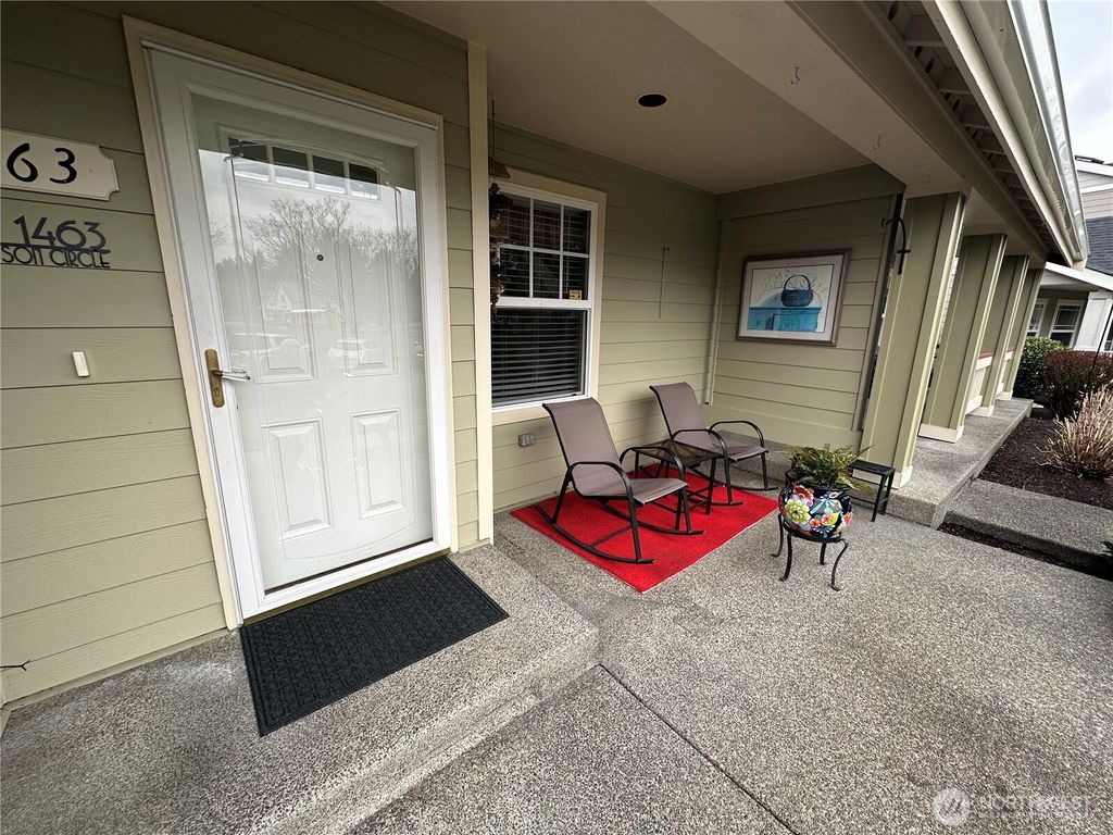 Photo of 1463 Thompson Circle, Dupont, WA 98327 (MLS # 2468905)