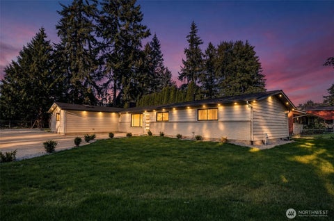 Photo of 13408 SE 184th Avenue, Renton, WA 98059 (MLS # 2579640)