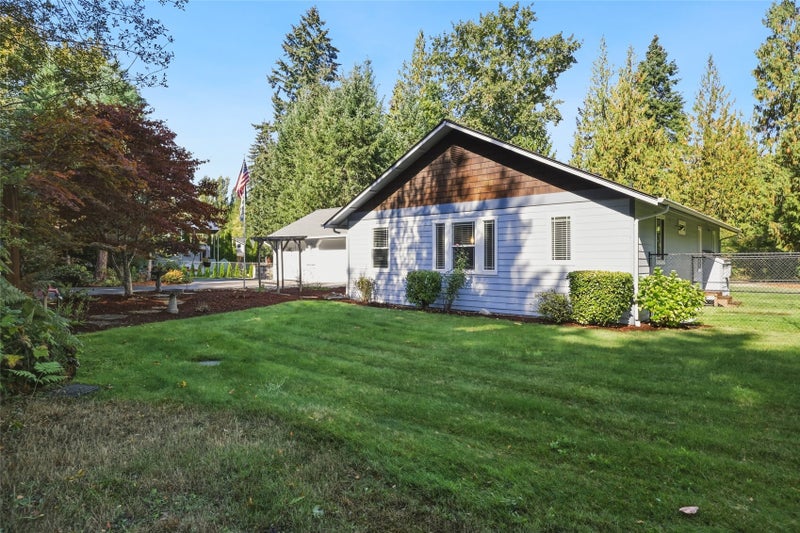 2702 33rd Trail NE