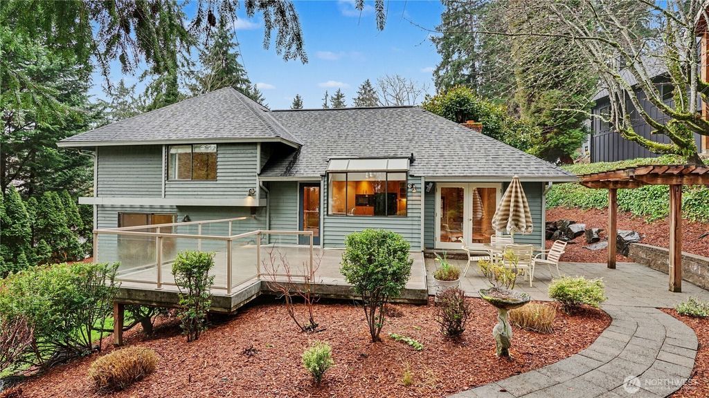 Photo of 3320 168th Place SE, Bellevue, WA 98008 (MLS # 2491937)