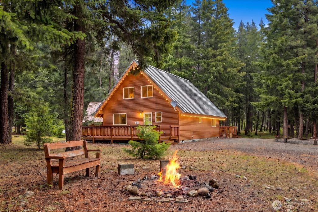 Photo of 420 Vinegar Bend Road, Ronald, WA 98940 (MLS # 2541430)
