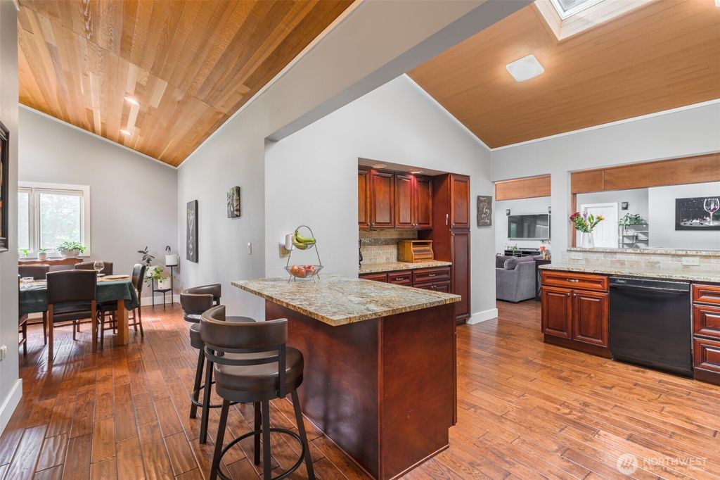 Photo of 28131 185th Place SE, Kent, WA 98042 (MLS # 2515579)