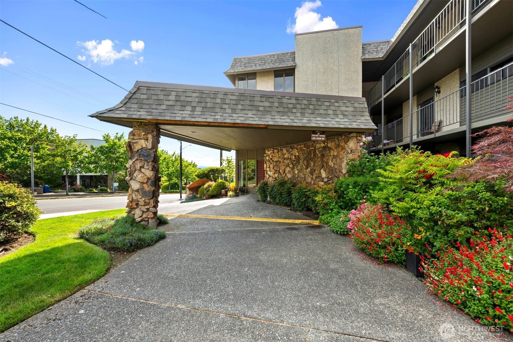 655 Main Street 305