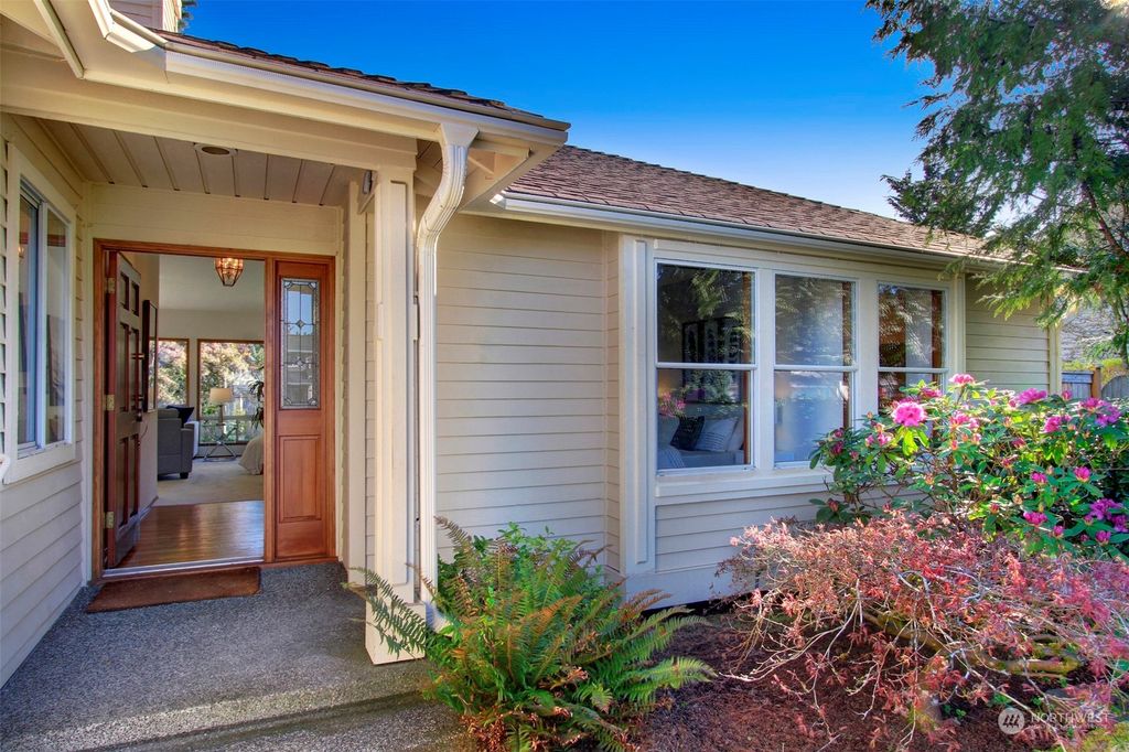 Photo of 5224 107th Street SW, Mukilteo, WA 98275 (MLS # 2216798)