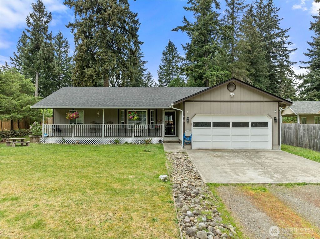 Photo of 18107 E Clear Lake Boulevard SE, Yelm, WA 98597 (MLS # 2522934)