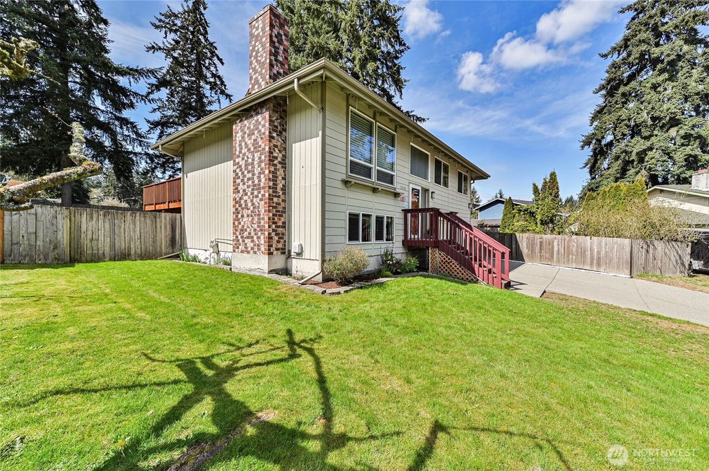 Photo of 2626 SW 335th Court, Federal Way, WA 98023 (MLS # 2504765)