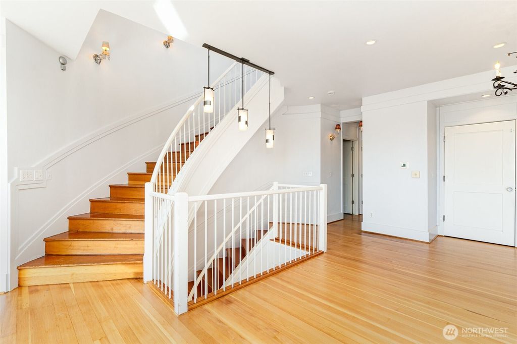 Photo of 6014 34th Avenue NW, Seattle, WA 98107 (MLS # 2361431)