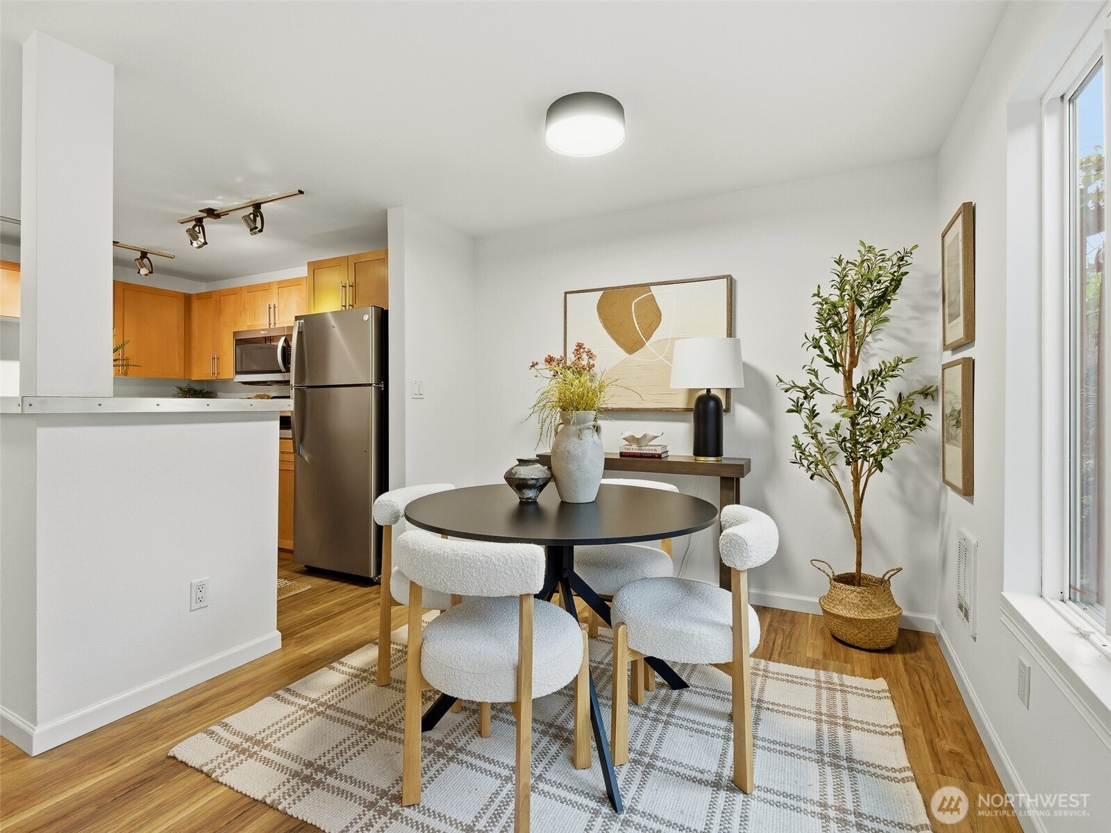 3661 Phinney Avenue N 107