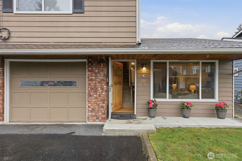 Photo of 1721 Madison Street #C, Everett, WA 98203 (MLS # 2501973)