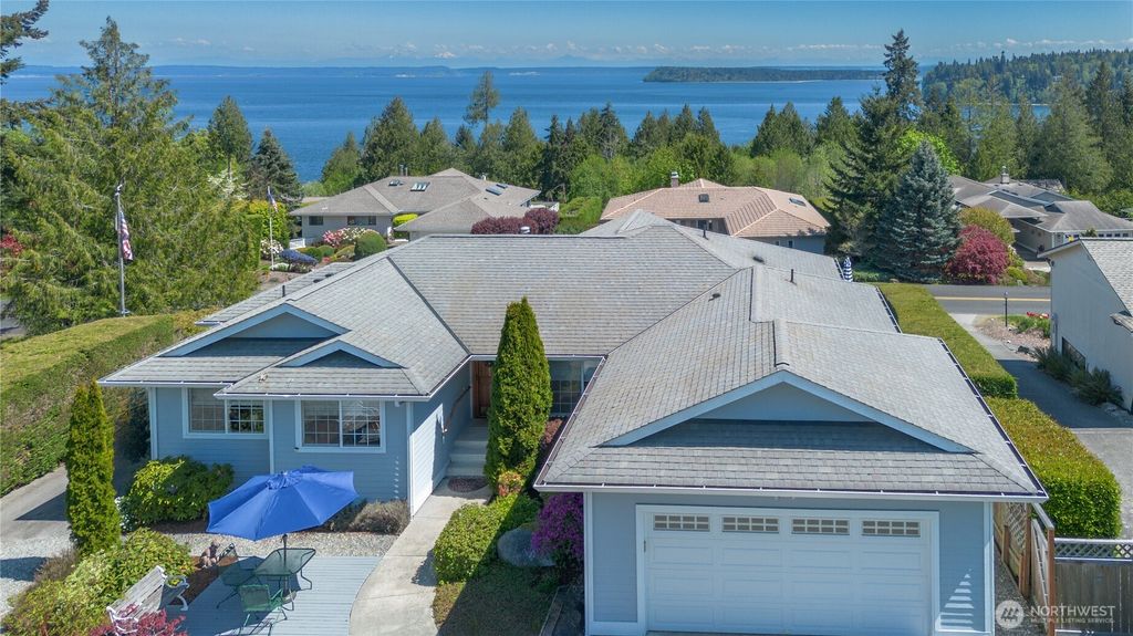 Photo of 662 Pioneer Drive, Port Ludlow, WA 98365 (MLS # 2516203)