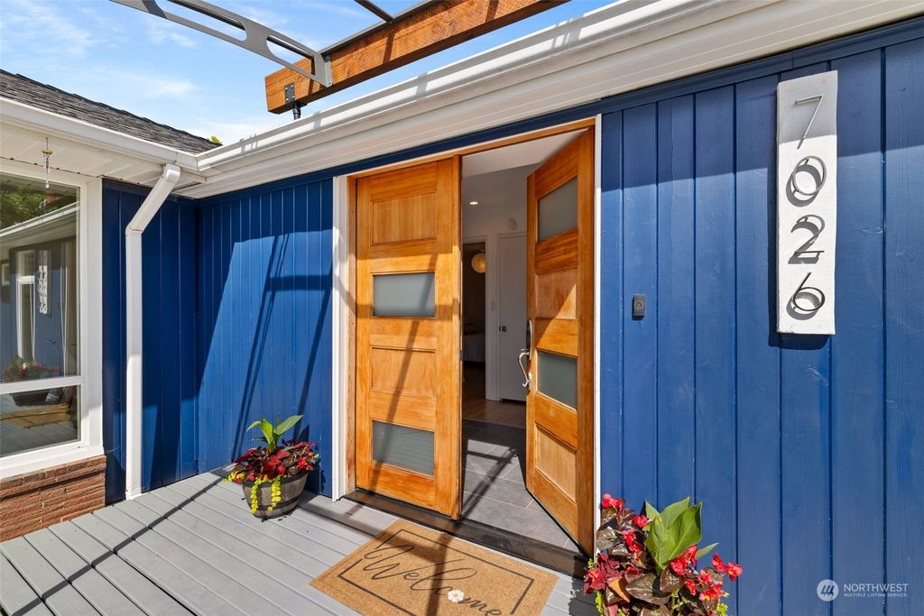 Photo of 7026 40th Avenue NE, Seattle, WA 98115 (MLS # 2237371)