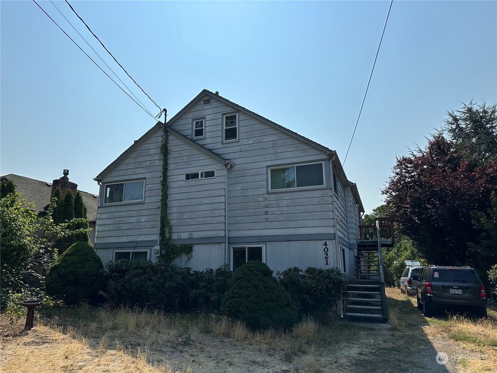 Photo of 4021 S 128th Street, Tukwila, WA 98168 (MLS # 2198652)