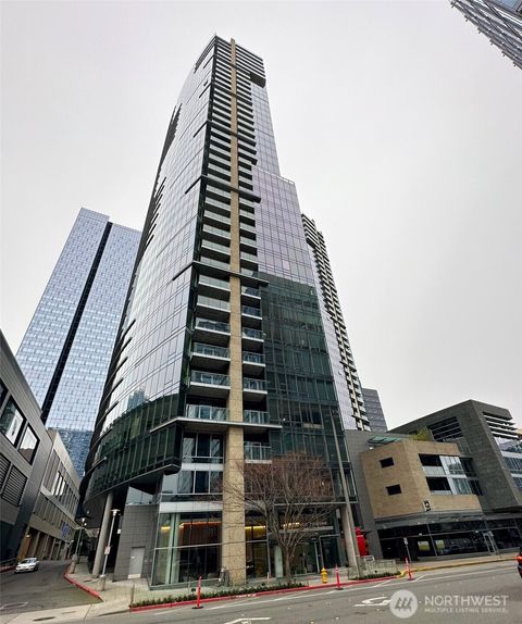 Photo of 500 106th Avenue NE #913, Bellevue, WA 98004 (MLS # 2547251)