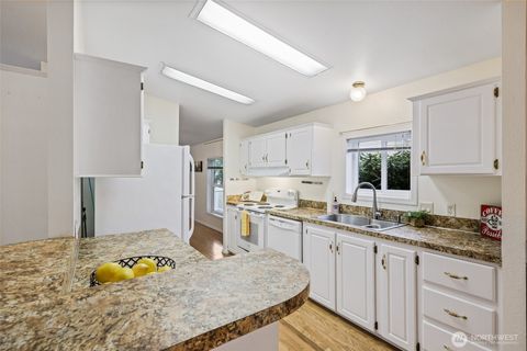 2286 W Eagle Lane SW Olympia WA 98512