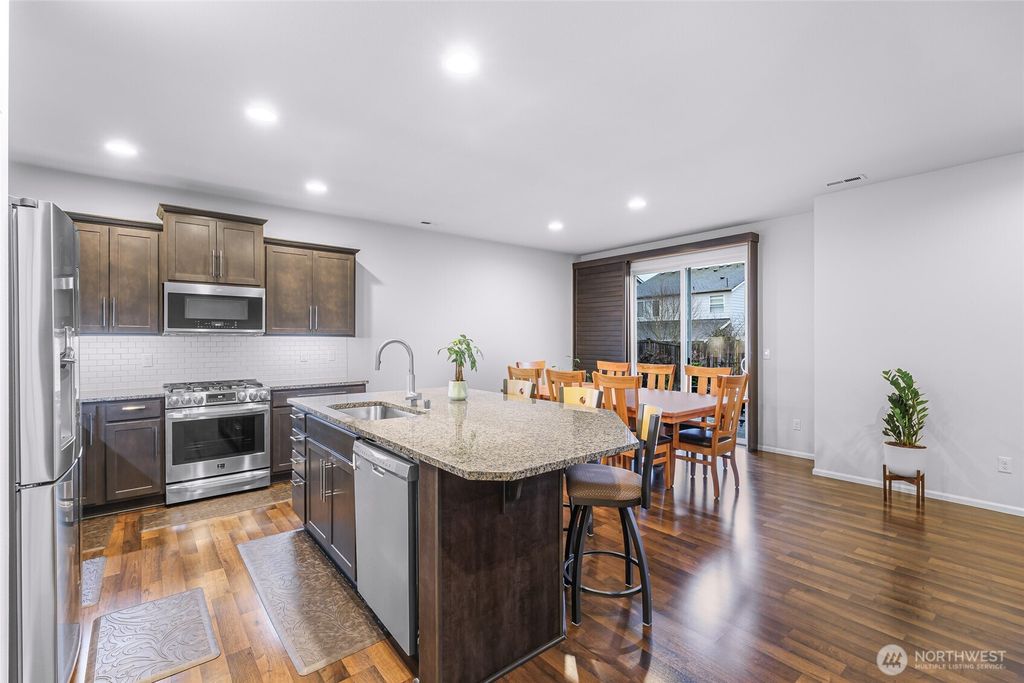 Photo of 17512 Juniper Street, Granite Falls, WA 98252 (MLS # 2465210)