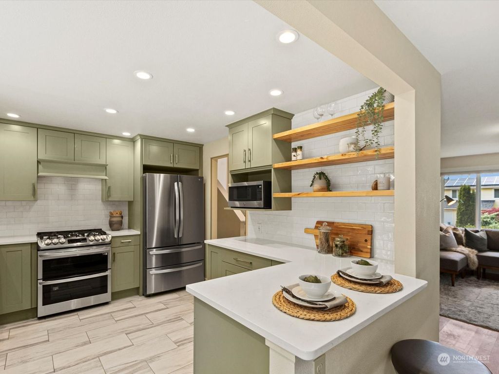 Photo of 13410 90th Place NE, Kirkland, WA 98034 (MLS # 2066408)
