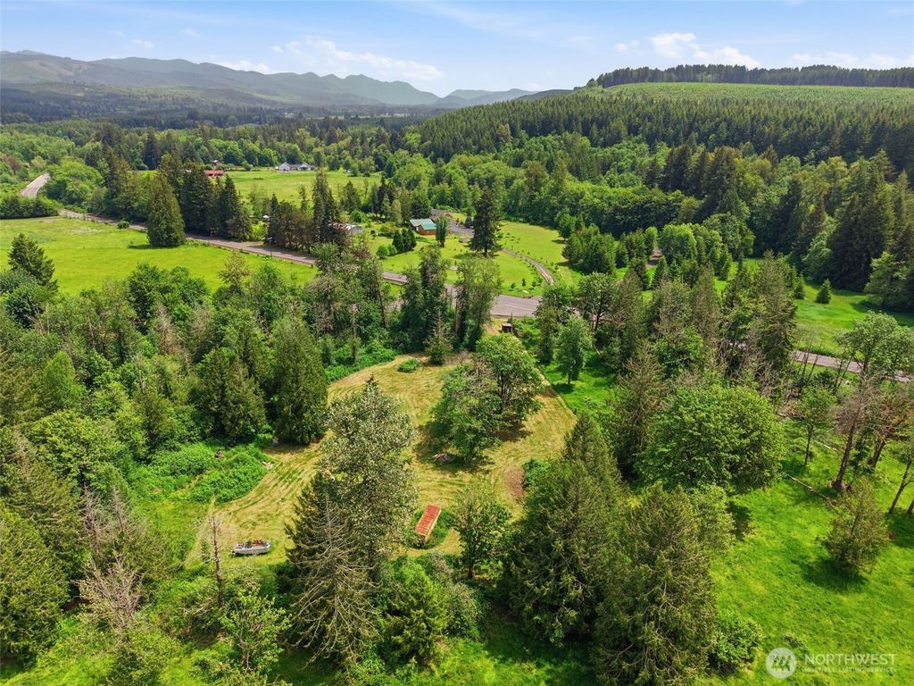 Photo of 3758 Centralia Alpha RD, Onalaska, WA 98570 (MLS # 2532800)