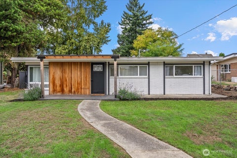 Photo of 10839 11th Avenue SW, Seattle, WA 98146 (MLS # 2586544)