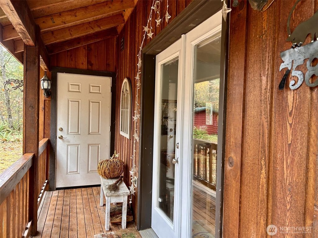 Photo of 75835 NE 122nd Street, Skykomish, WA 98288 (MLS # 2451176)