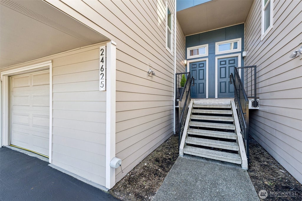Photo of 24625 45th Place S #20F2, Kent, WA 98032 (MLS # 2584102)