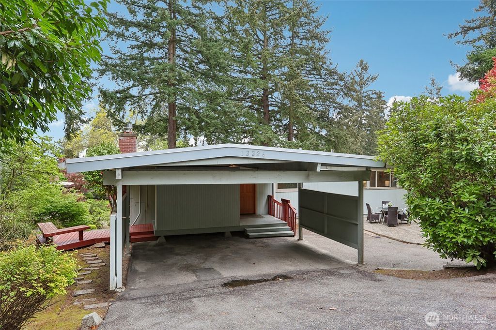 Photo of 12226 SE 25th Street, Bellevue, WA 98005 (MLS # 2514710)