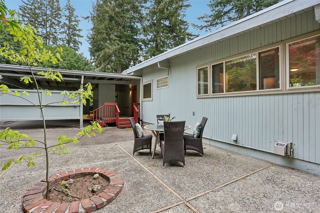 Photo of 12226 SE 25th Street, Bellevue, WA 98005 (MLS # 2514710)