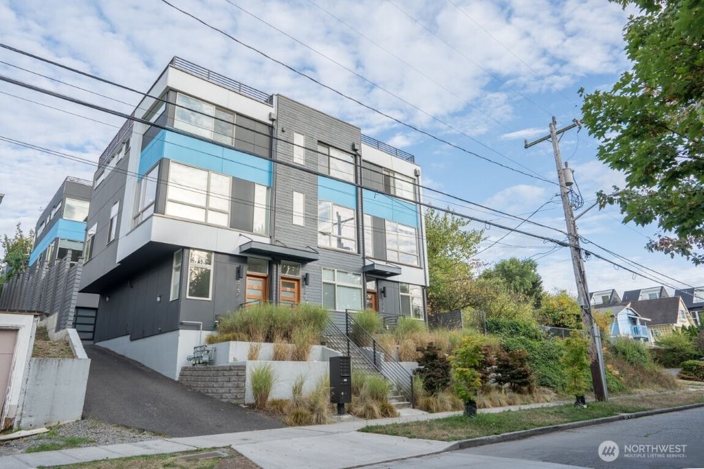 Photo of 206 22nd Avenue #A, Seattle, WA 98122 (MLS # 2466024)