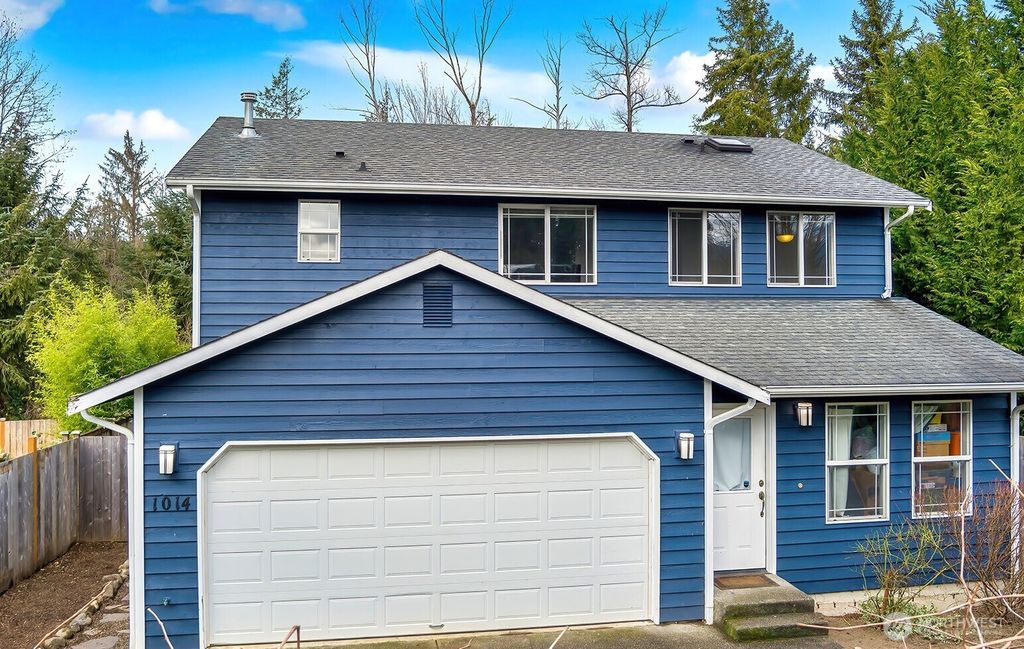 Photo of 1014 Wildwood Street, Sultan, WA 98294 (MLS # 2333358)