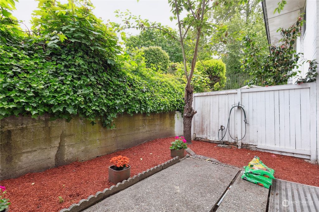 Photo of 22940 10th Avenue S #202A, Des Moines, WA 98198 (MLS # 2076018)