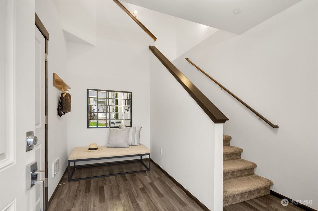 Photo of 2704 S 120th Place, Burien, WA 98168 (MLS # 2212538)