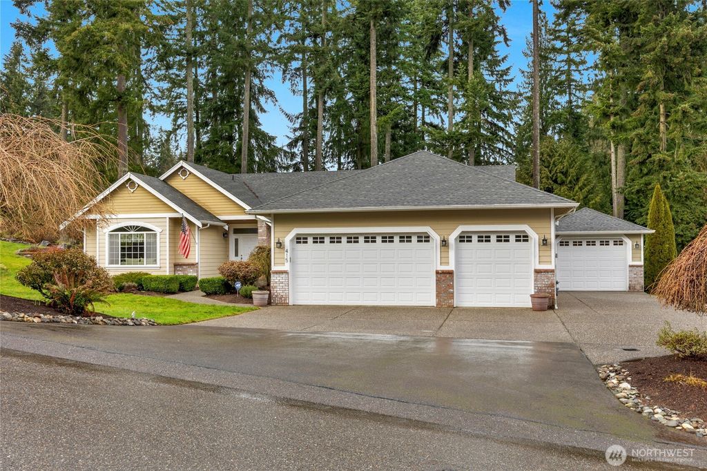 Photo of 415 125th Street NE, Marysville, WA 98271 (MLS # 2309354)