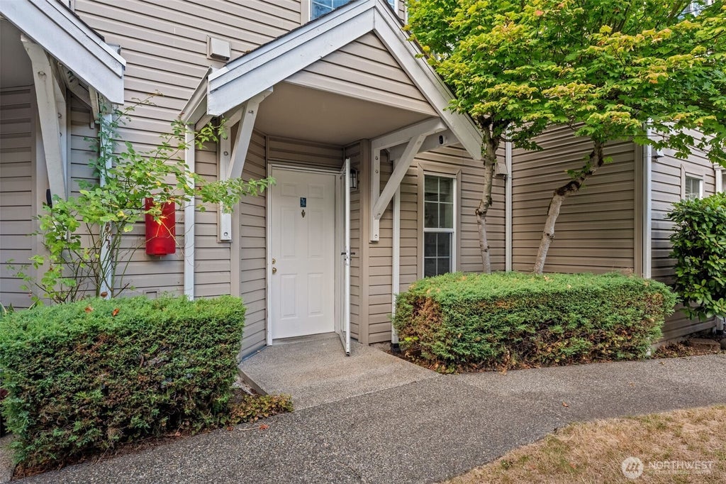 Photo of 2100 S 336th Street #P4, Federal Way, WA 98003 (MLS # 2575327)