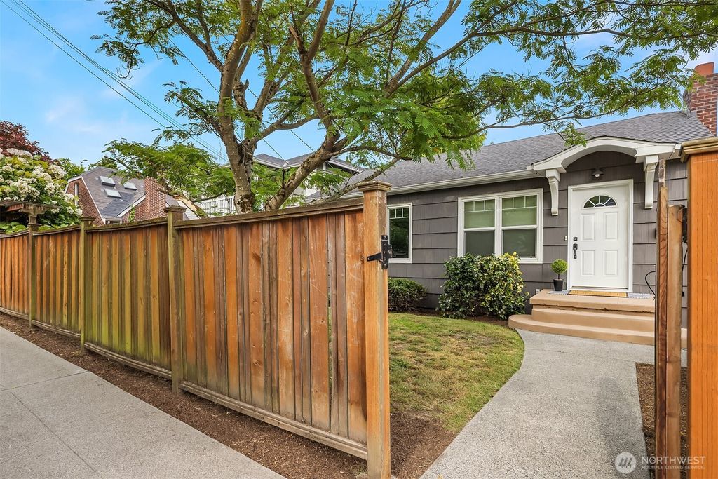 Photo of 6016 35th Avenue NE, Seattle, WA 98115 (MLS # 2398474)