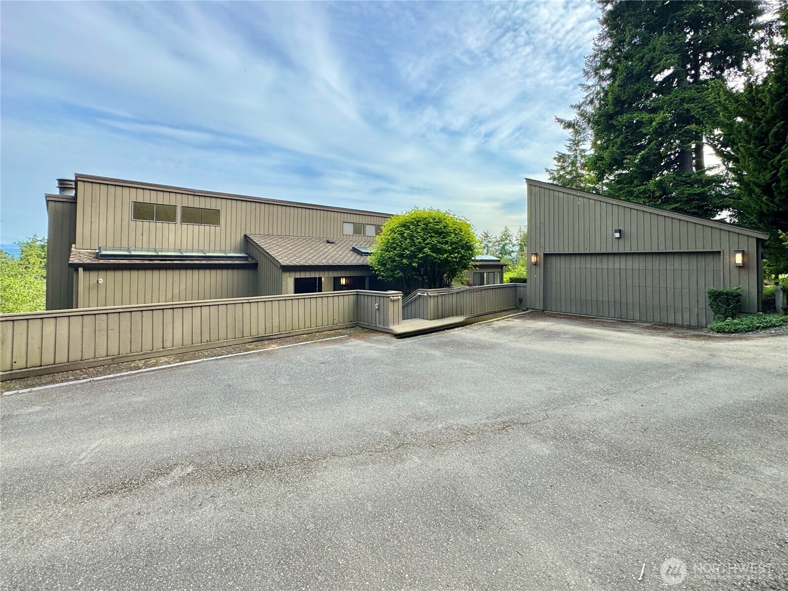 5213 Monta Vista Drive E