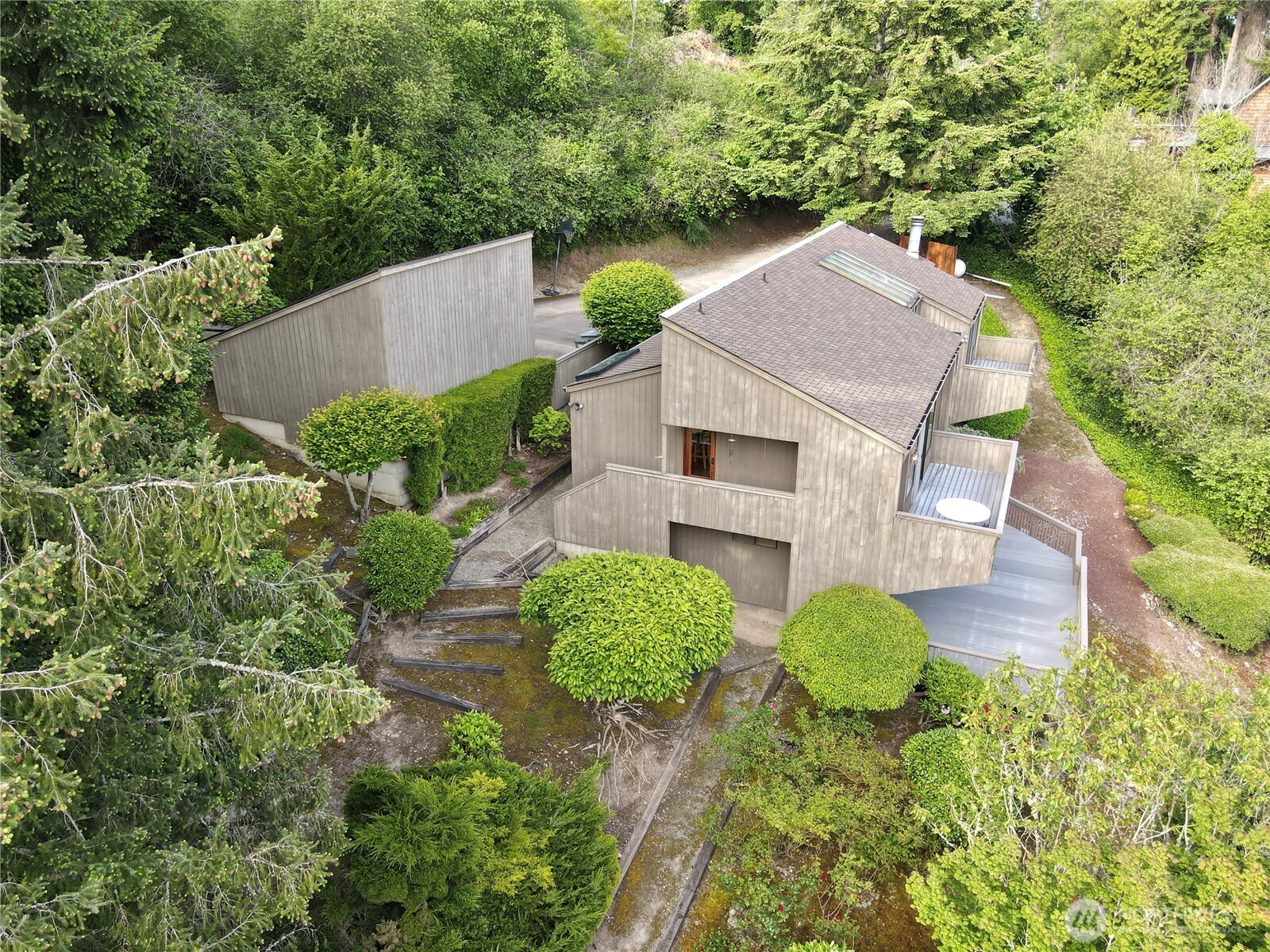 5213 Monta Vista Drive E