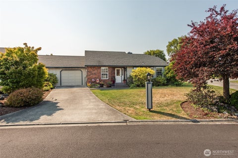 Photo of 890 N Oxford Way, Sequim, WA 98382 (MLS # 2565213)