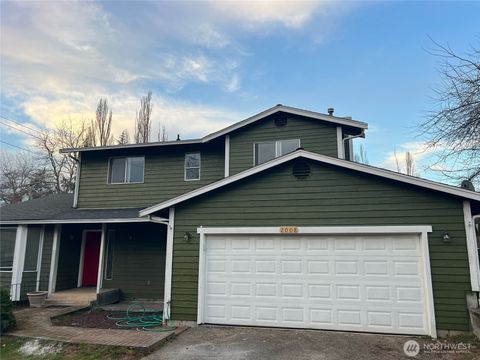 Photo of 2008 Shattuck Avenue S, Renton, WA 98055 (MLS # 2473144)