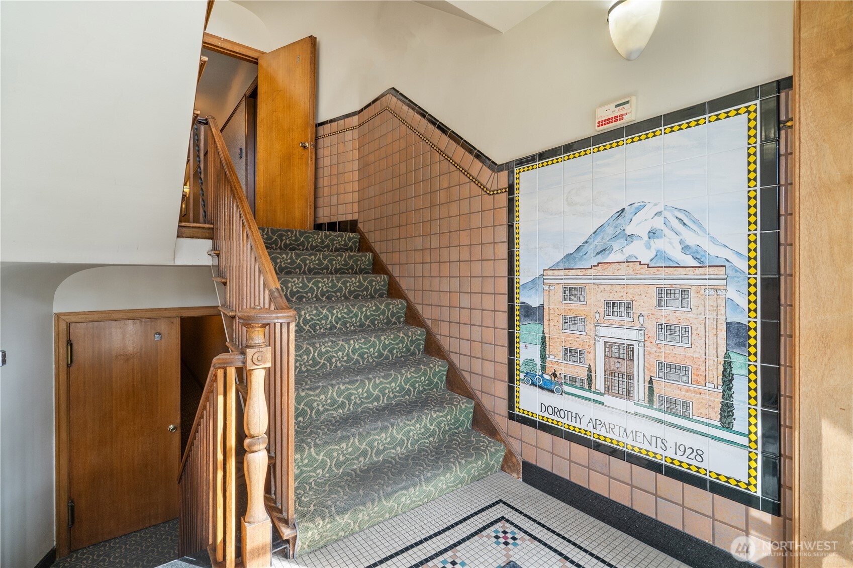 301 N Tacoma Avenue 3