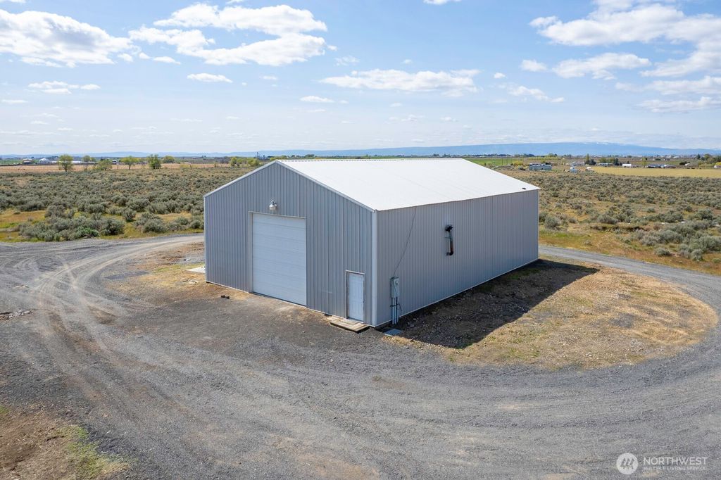 Photo of 9631 Road H NW, Ephrata, WA 98823 (MLS # 2510164)