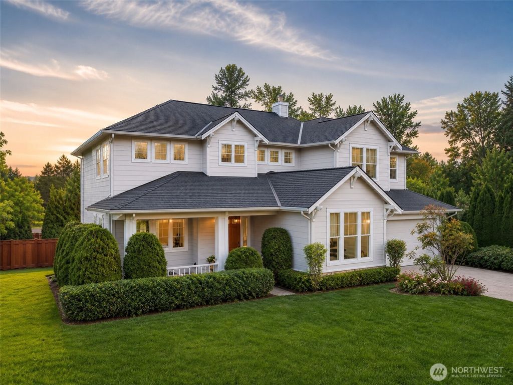Photo of 23991 SE 10th Street, Sammamish, WA 98075 (MLS # 2522438)