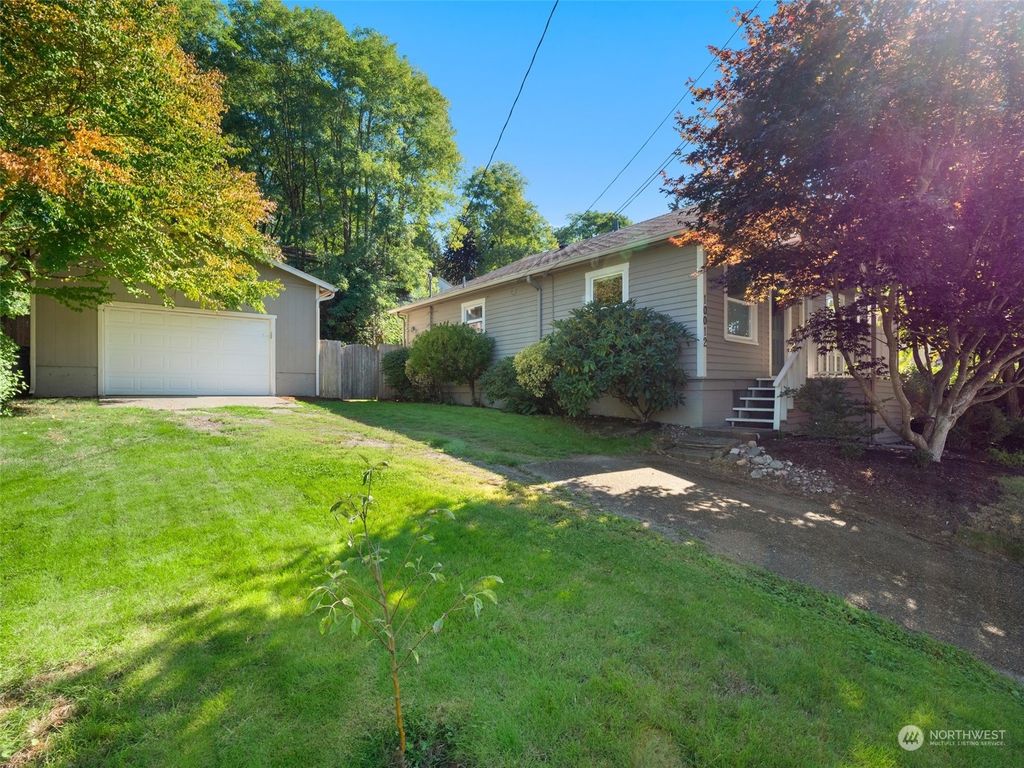 Photo of 10012 26th Avenue SW, Seattle, WA 98146 (MLS # 2295288)
