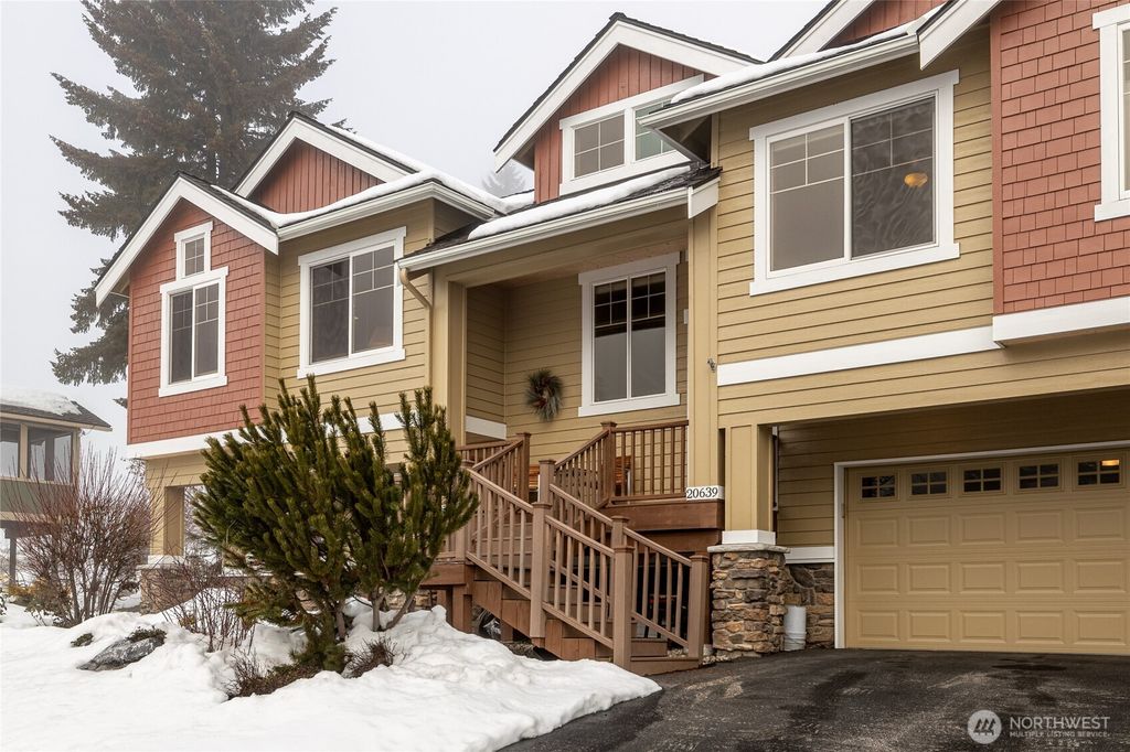 Photo of 20639 Miracle Mile Lk, Leavenworth, WA 98826 (MLS # 2470127)