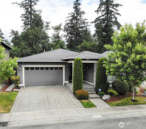 Photo of 15372 SE 160th Place, Renton, WA 98058 (MLS # 2541525)