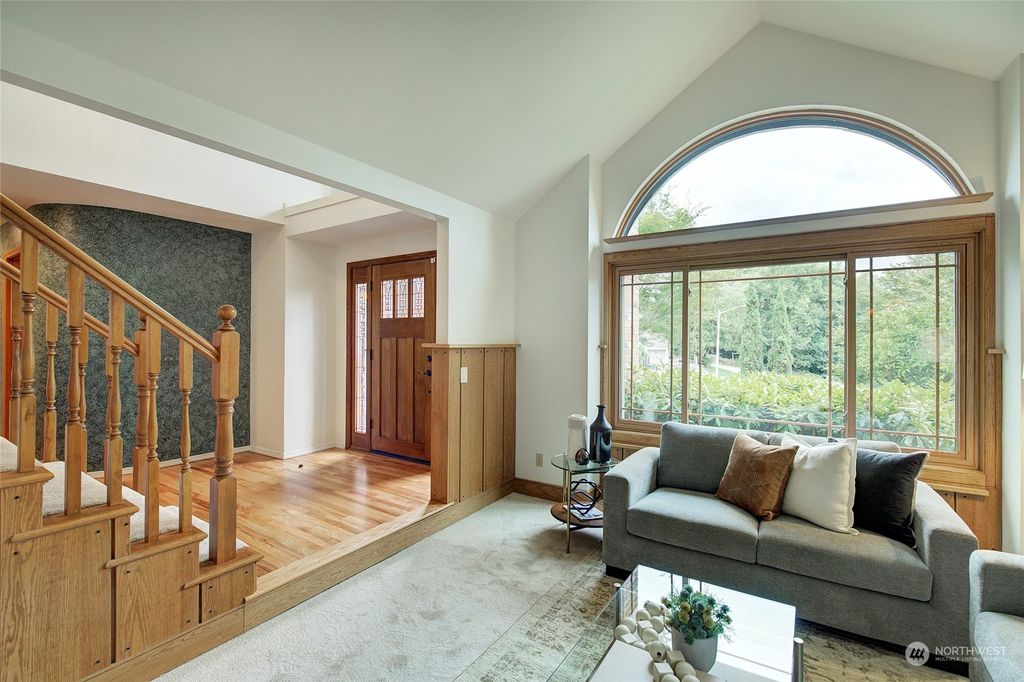 Photo of 15005 86th Avenue NE, Kenmore, WA 98028 (MLS # 2147836)